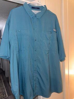 Columbia Men’s Short Sleeve Button-Down Shirt - Teal Blue